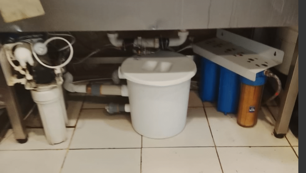 مصيدة زيت مقاس 30*30 سم فايبر جلاس للبوفيهات والمطاعم